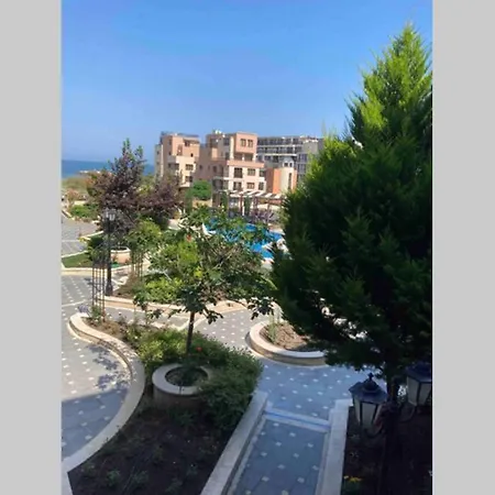 Уютные 1 Спальные Апартаменты С Бассейном В Rose Gardens Apartament