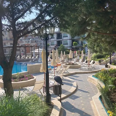 Уютные 1 Спальные Апартаменты С Бассейном В Rose Gardens * Gmina Pomorie